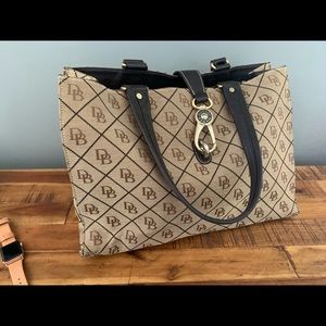 dooney and bourke logo laptop bag